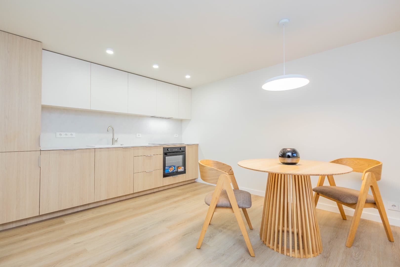 Kauno m. sav., Kauno m., Žaliakalnis, Radvilėnų pl.