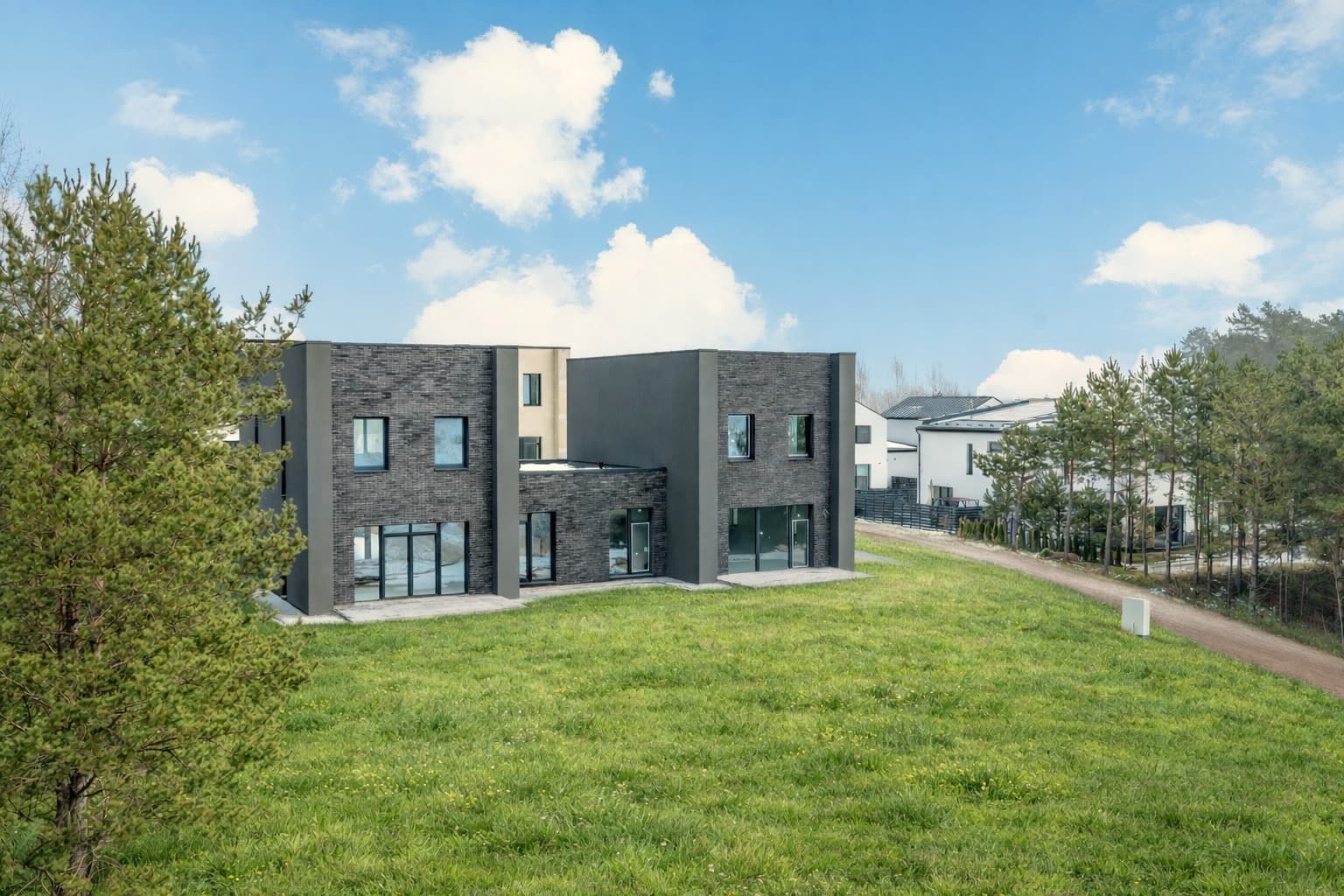 Vilniaus m. sav., Vilniaus m., Tarandė, Raudonbalės g.